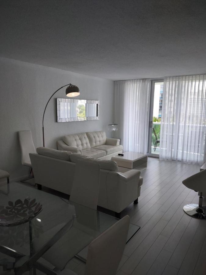 Tides Apt On Hollywood Beach Esterno foto