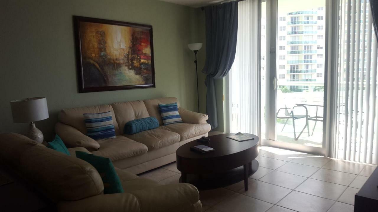Tides Apt On Hollywood Beach Esterno foto