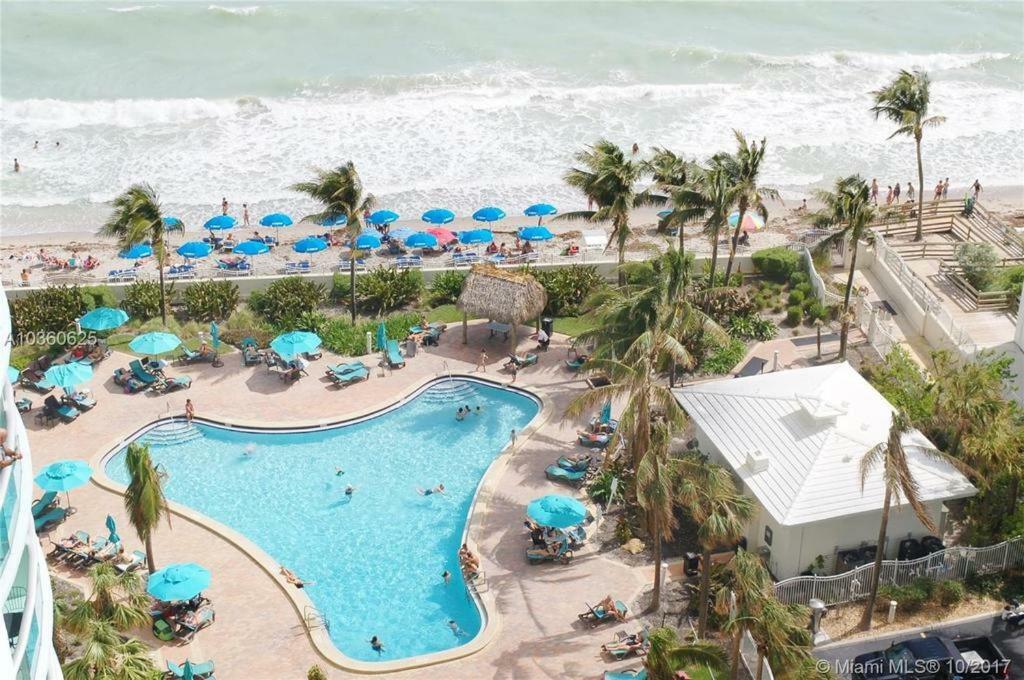 Tides Apt On Hollywood Beach Esterno foto