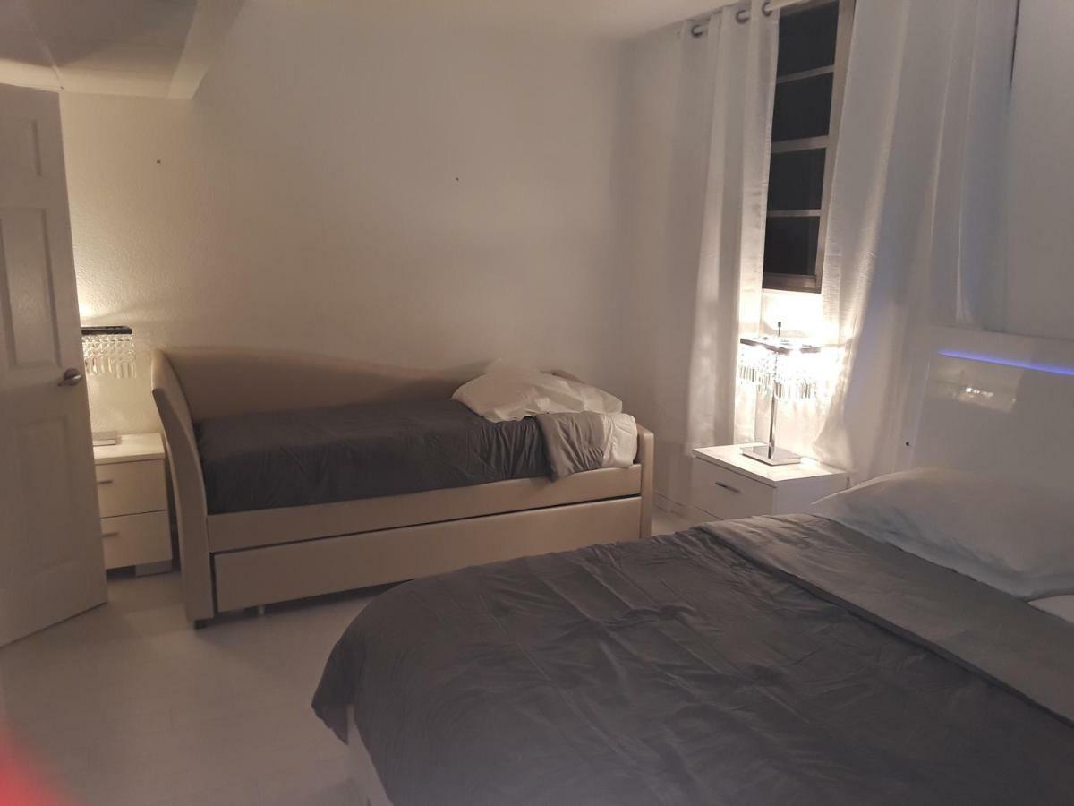 Tides Apt On Hollywood Beach Esterno foto