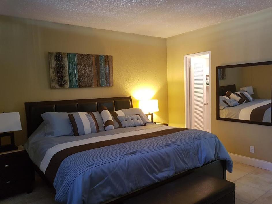 Tides Apt On Hollywood Beach Esterno foto